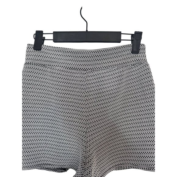 BOO HOO Size 4 Striped High-Waisted Women's Short -  Black & White - Picture 8 of 12